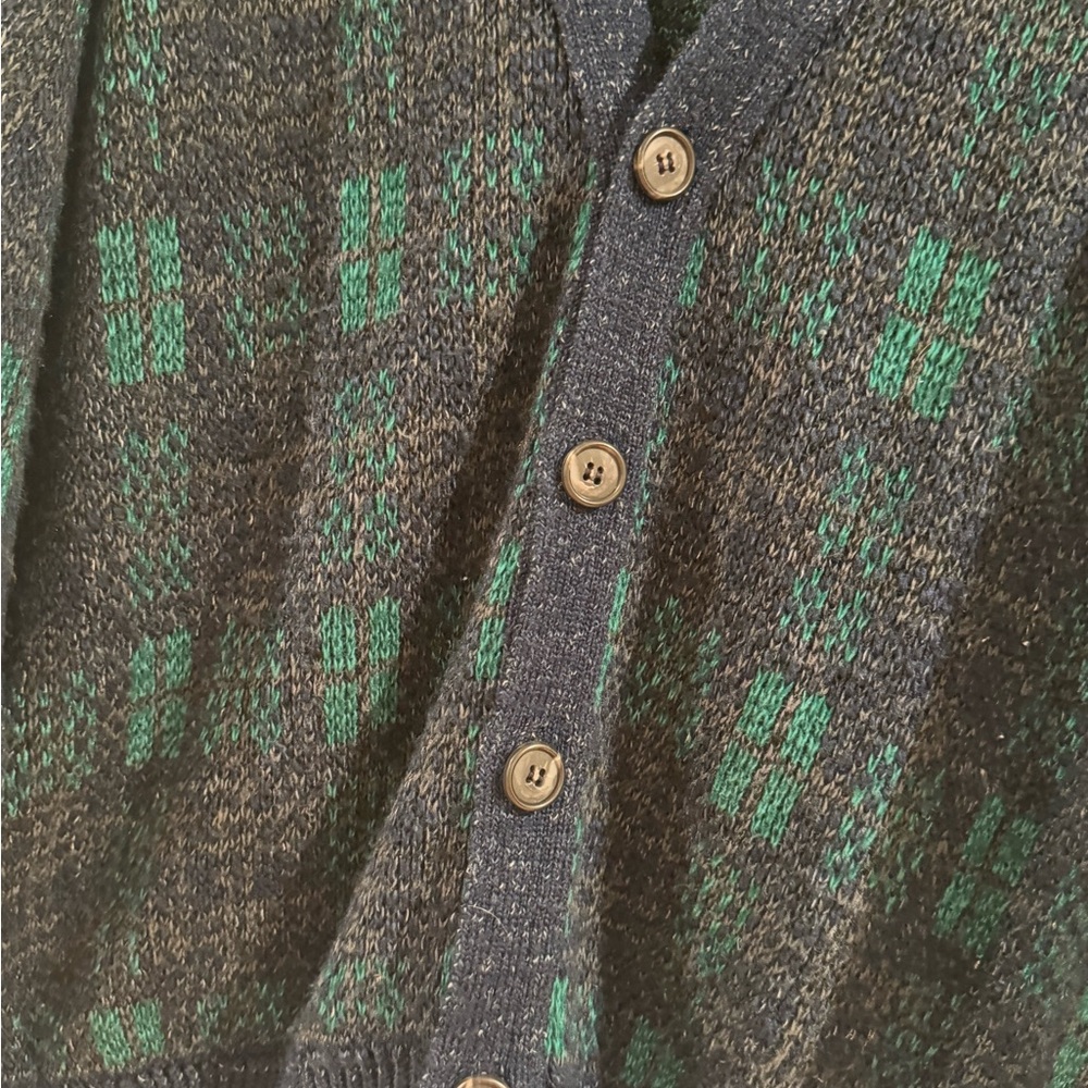 Jantzen‎ Men's Cardigan in Navy and Green Plaid - Picture 2 of 4